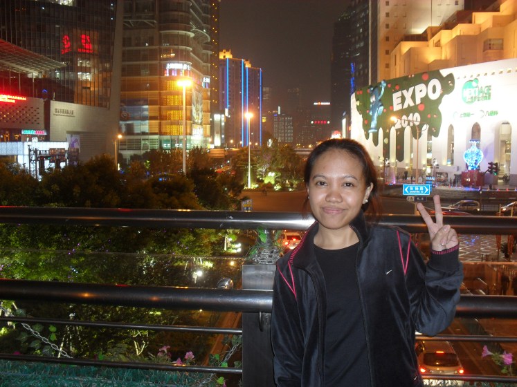 a glimpse of the area near our official residence in Shanghai - Courtyard Marriott in Pudong